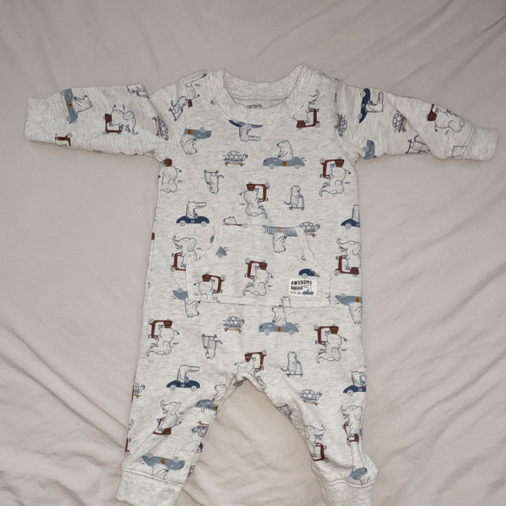 Carter's outfit 6 months